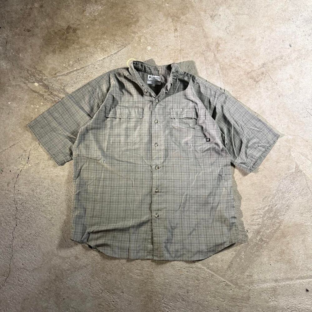 Vintage 90’s Columbia Plaid Short Sleeve Button Down Shirt